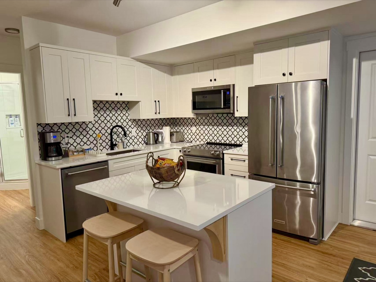 Guest-ready kitchen after a turnover