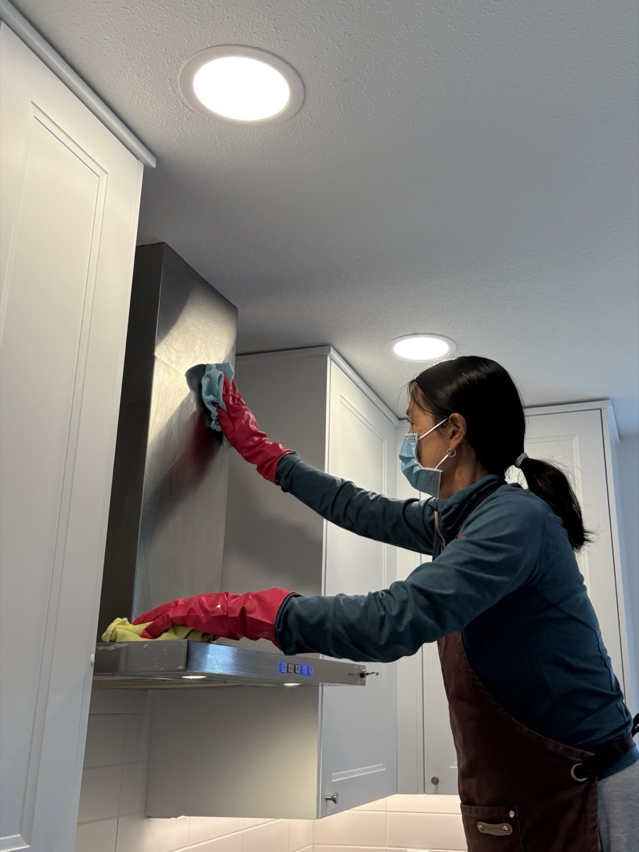 May cleaning a kitchen